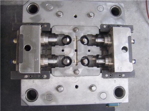 科翔模具告訴您，如何提高模具零配件加工質(zhì)量？